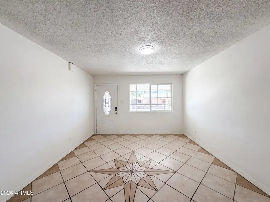 6060 W Hollyhock Drive, Phoenix, AZ 85033 - #3