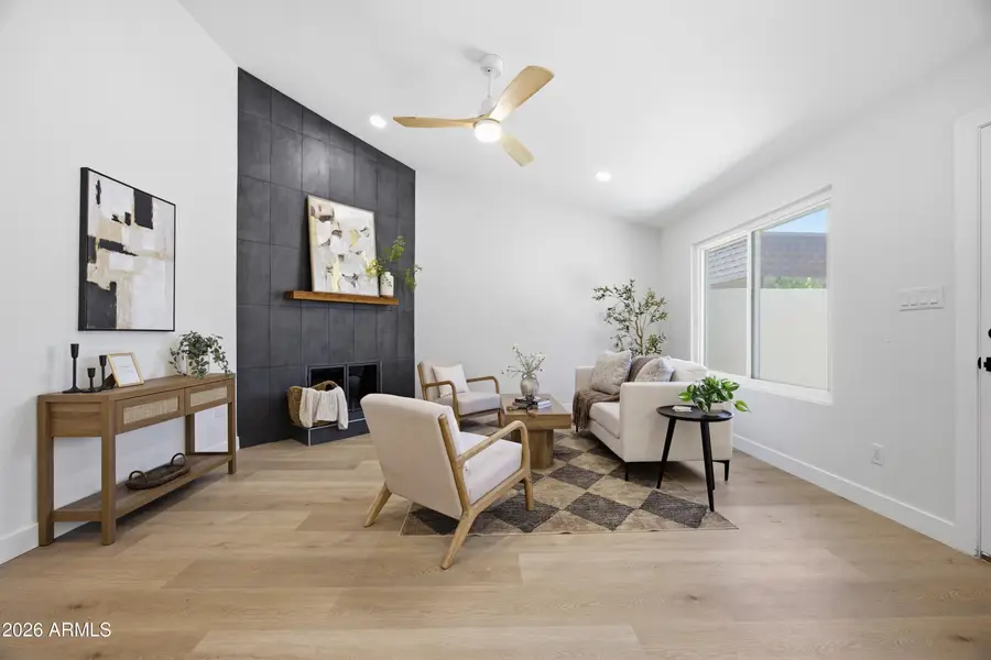 3033 N 39th Street #4, Phoenix, AZ 85018 - #3