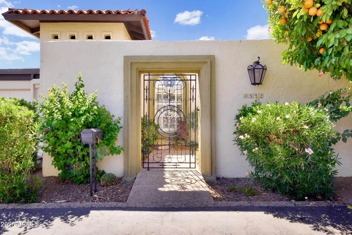 5332 N Questa Tierra Drive, Phoenix, AZ 85012 - #1