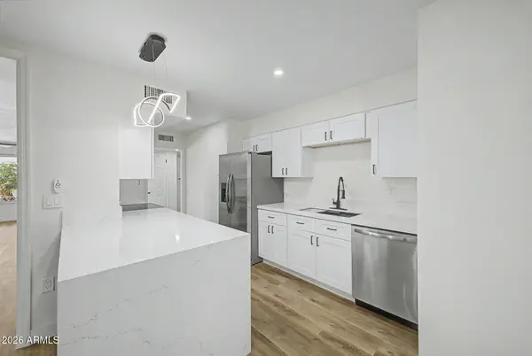 9839 W Royal Oak Road, Sun City, AZ 85351