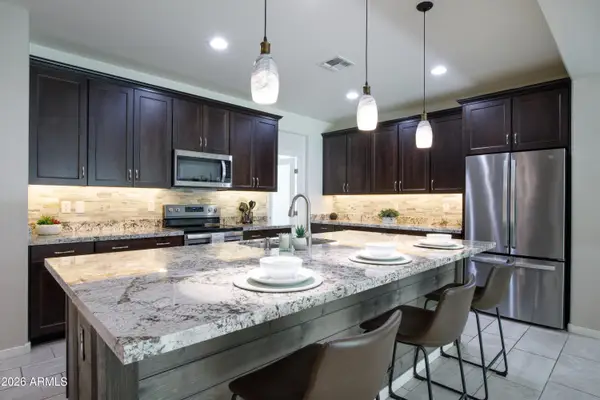 3011 E Quenton Street, Mesa, AZ 85213