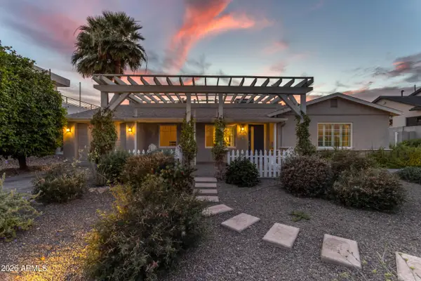 4126 N 44th Place, Phoenix, AZ 85018