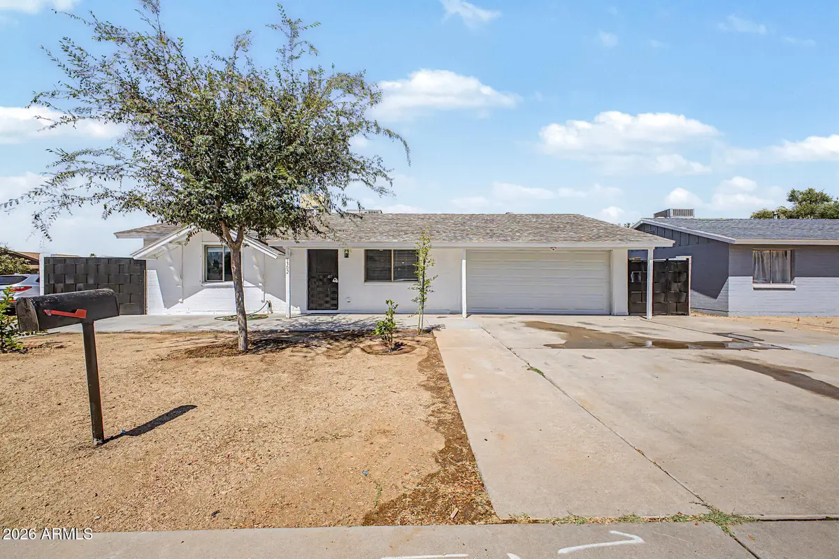 5302 N 77th Drive, Glendale, AZ 85303 - #1