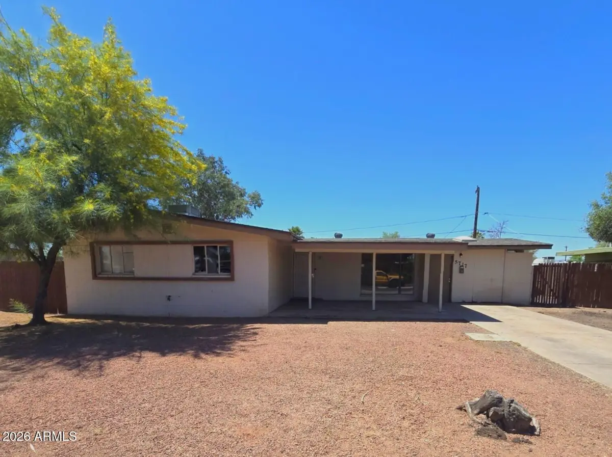 5717 W Heatherbrae Drive, Phoenix, AZ 85031 - #1