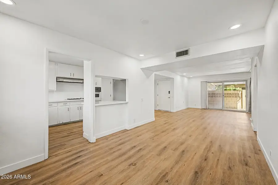 520 W Clarendon Avenue #C3, Phoenix, AZ 85013 - #2