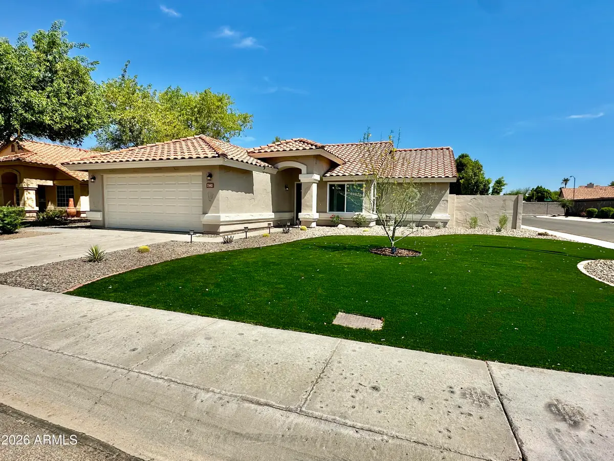 7352 W Via Del Sol Drive, Glendale, AZ 85310 - #1
