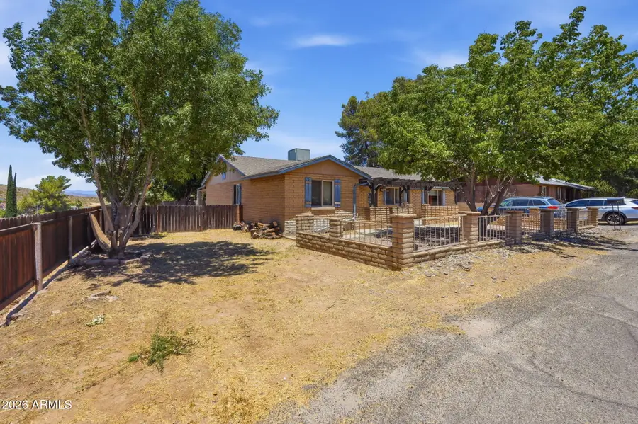 647 W Mingus Turn Circle, Globe, AZ 85501 - #3