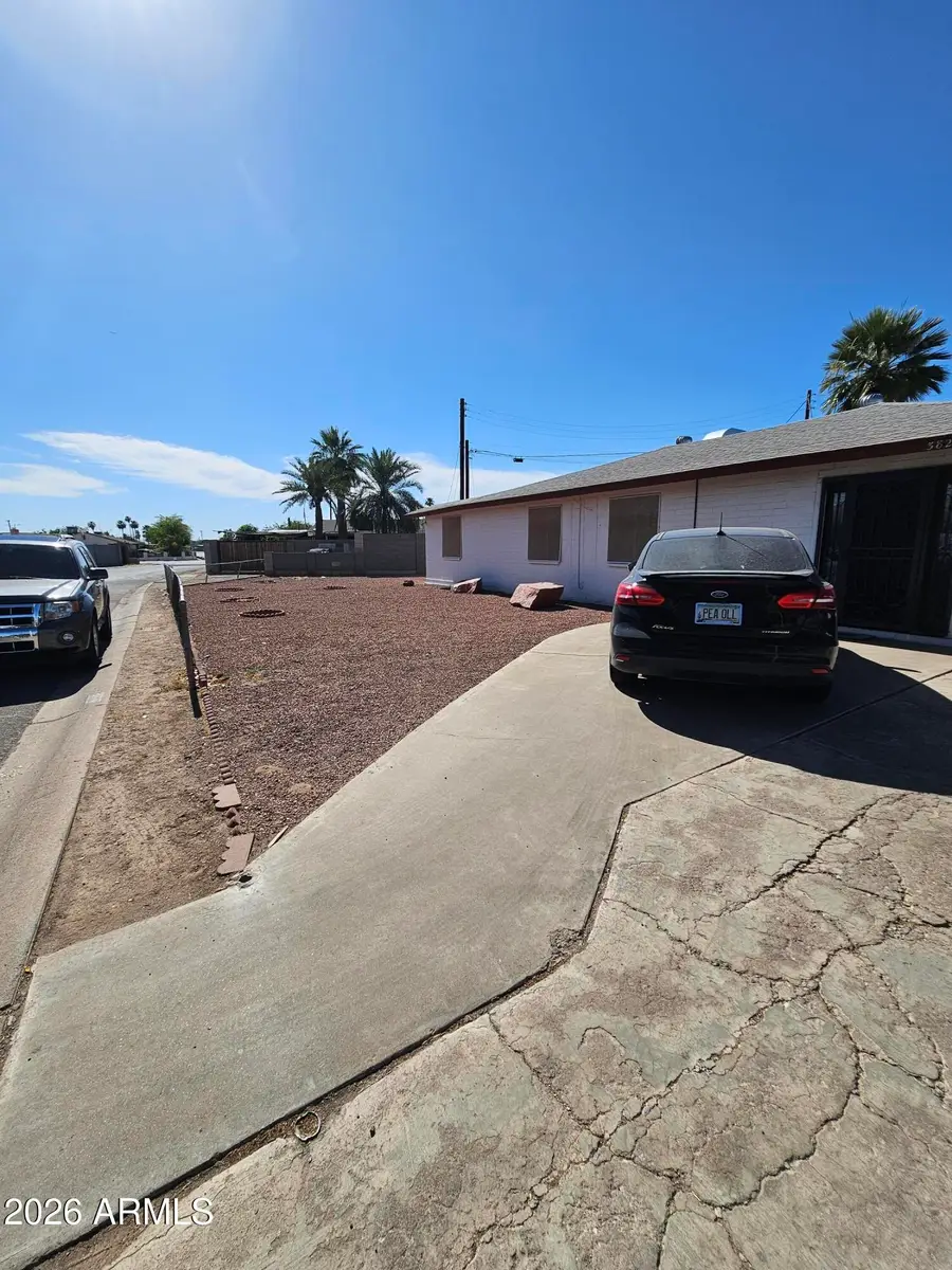 3820 W Monte Vista Road, Phoenix, AZ 85009 - #2