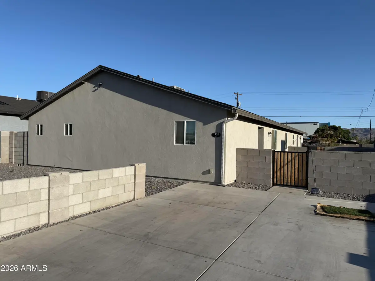 1905 E Illini Street, Phoenix, AZ 85040 - #1
