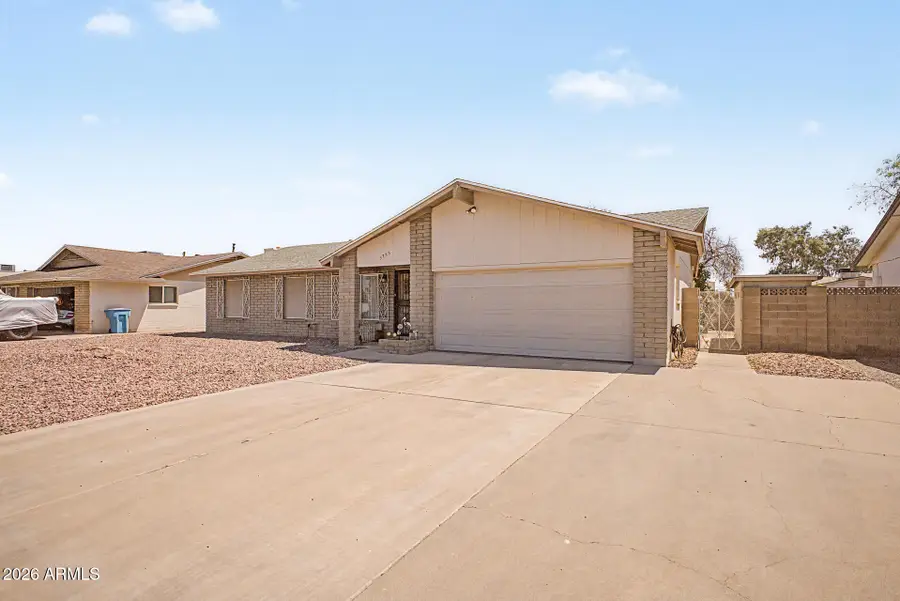 3753 W Dalphin Road, Phoenix, AZ 85051 - #3