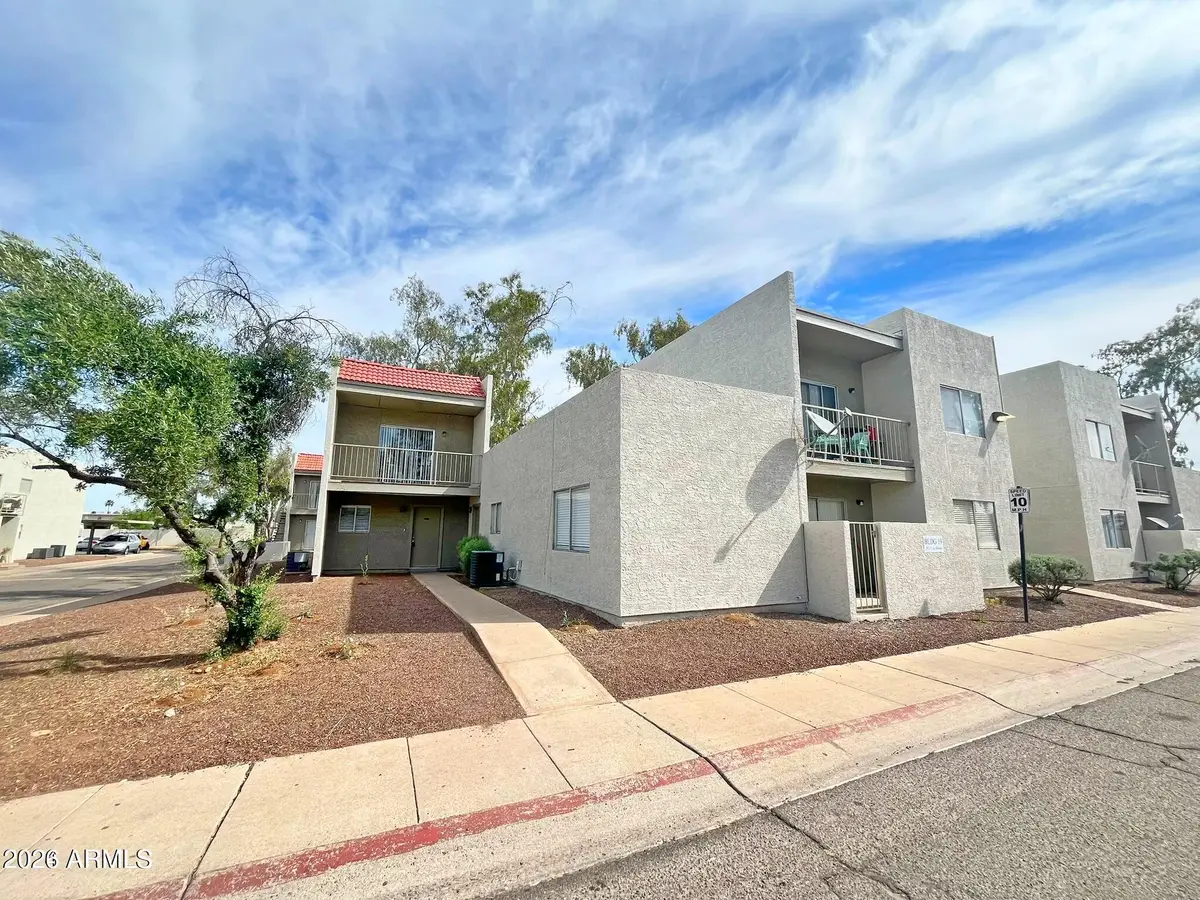 2832 E Le Marche Avenue, Phoenix, AZ 85032 - #1