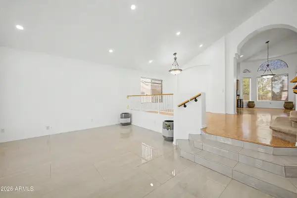 413 W Liberty Lane, Gilbert, AZ 85233