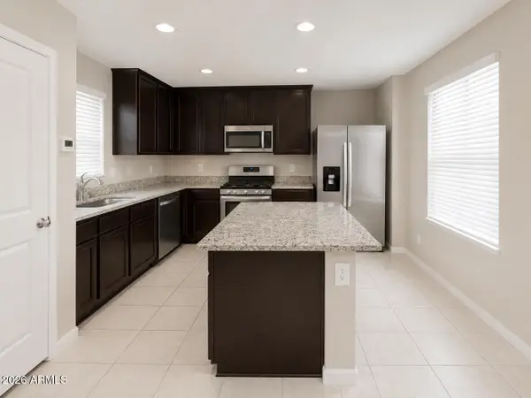 8247 W Illini Street, Phoenix, AZ 85043