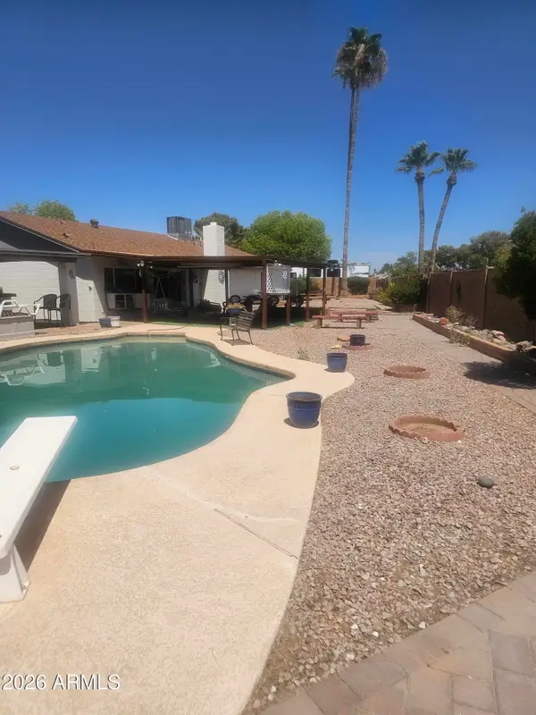2262 S Emerson Circle, Mesa, AZ 85210