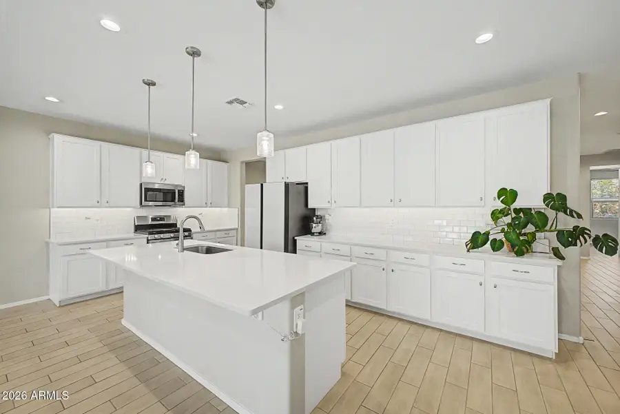 913 S 108th Avenue, Avondale, AZ 85323 - #3