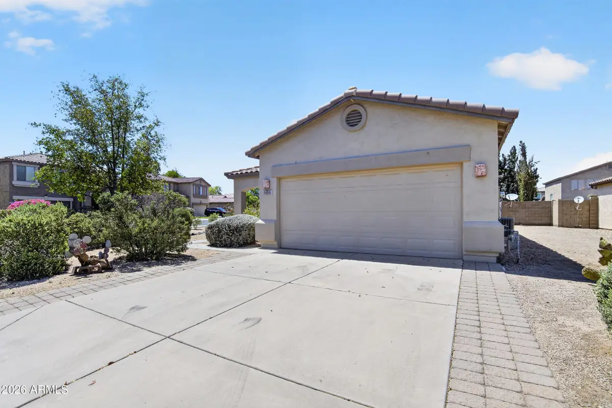 566 E Renegade Place, San Tan Valley, AZ 85143 - #1