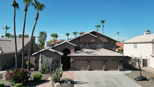 3879 E Amberwood Drive, Phoenix, AZ 85048