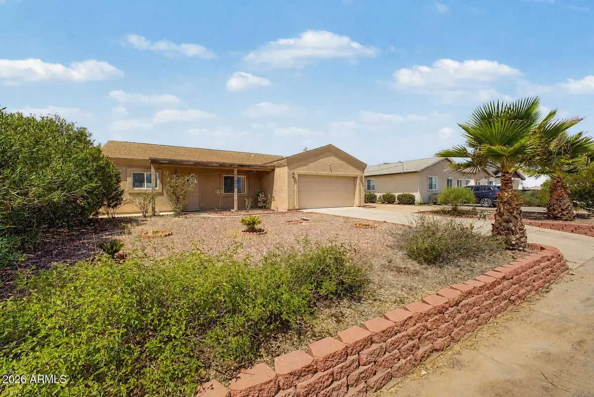 445 W Reizen Drive, Morristown, AZ 85342 - #1