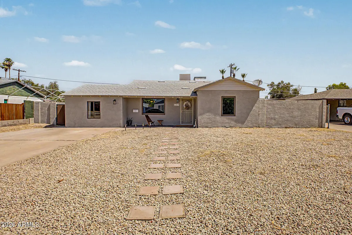 2214 E Monterey Way, Phoenix, AZ 85016 - #1