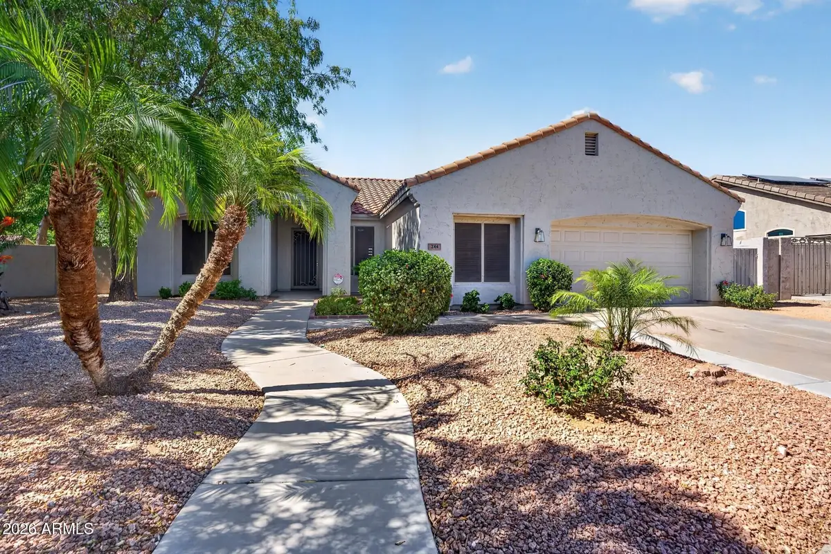 244 E Horseshoe Avenue, Gilbert, AZ 85296 - #1