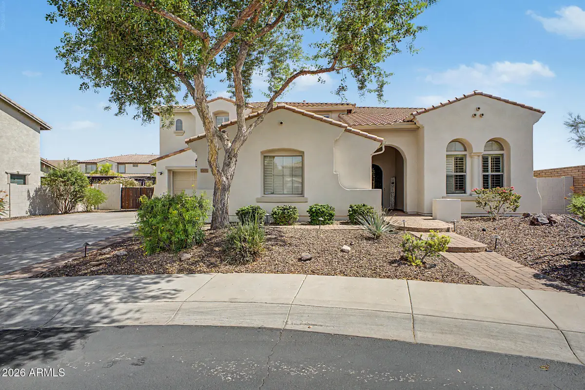 13091 W Chucks Avenue, Peoria, AZ 85383 - #1