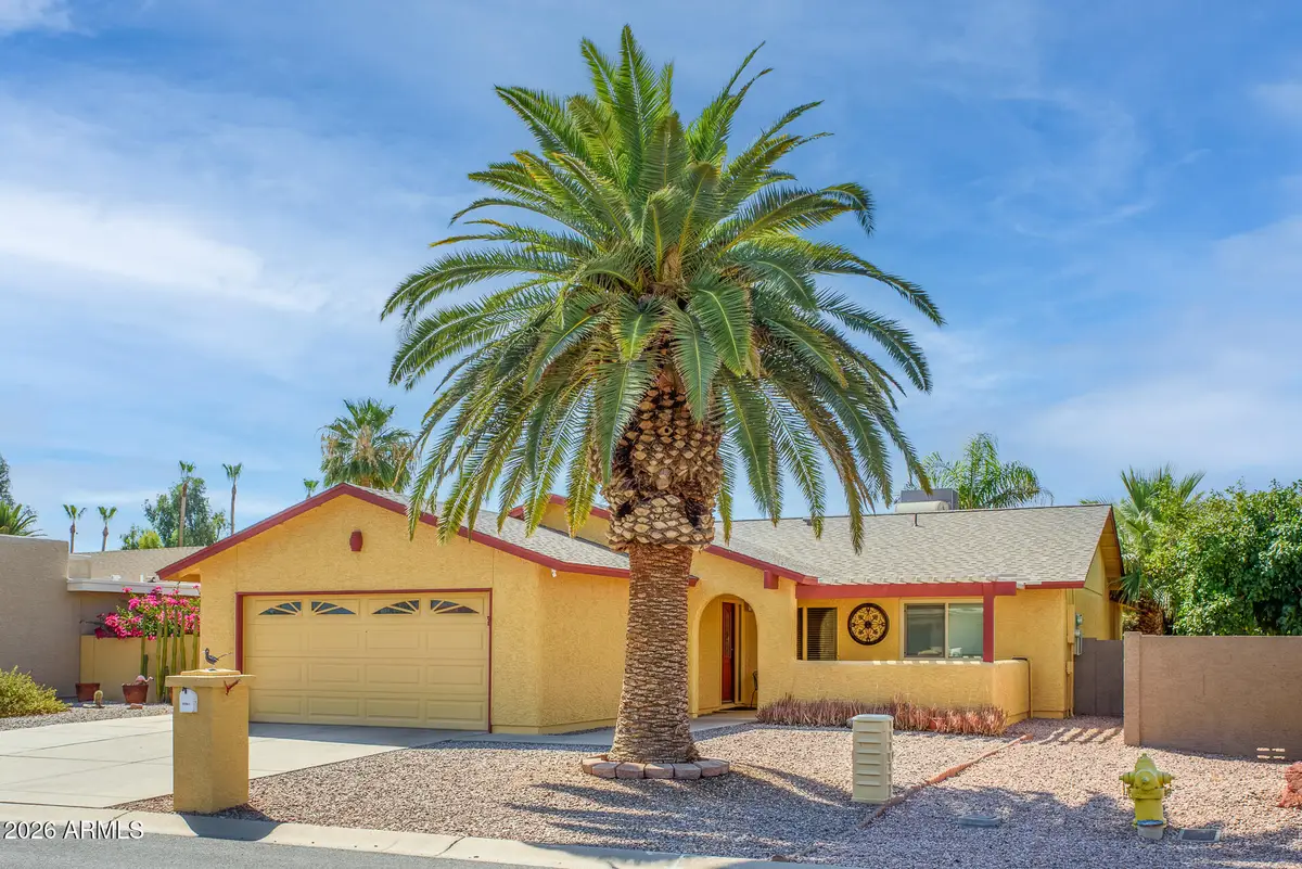 25821 S New Town Drive, Sun Lakes, AZ 85248 - #1