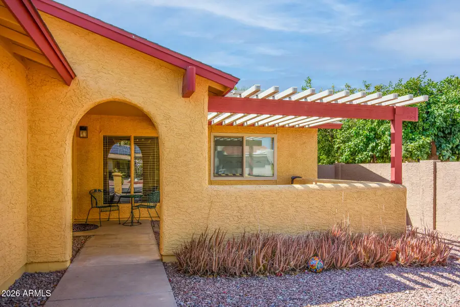 25821 S New Town Drive, Sun Lakes, AZ 85248 - #3