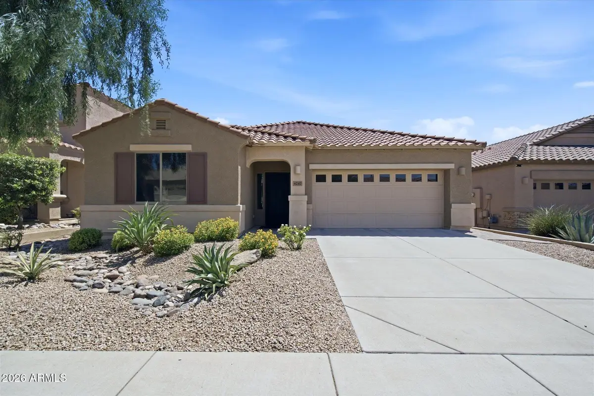 4247 E Vista Bonita Drive, Phoenix, AZ 85050 - #1