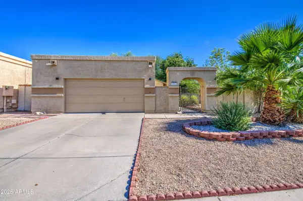 913 E Wahalla Lane, Phoenix, AZ 85024