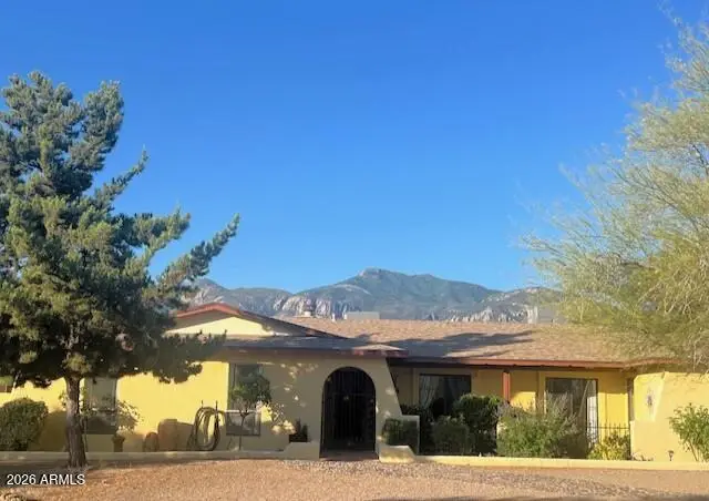 3318 E Navaho Street, Sierra Vista, AZ 85650 - #1