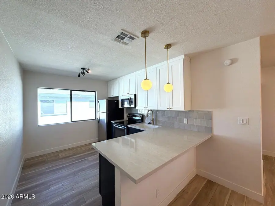 749 E Montebello Avenue #223, Phoenix, AZ 85014 - #2