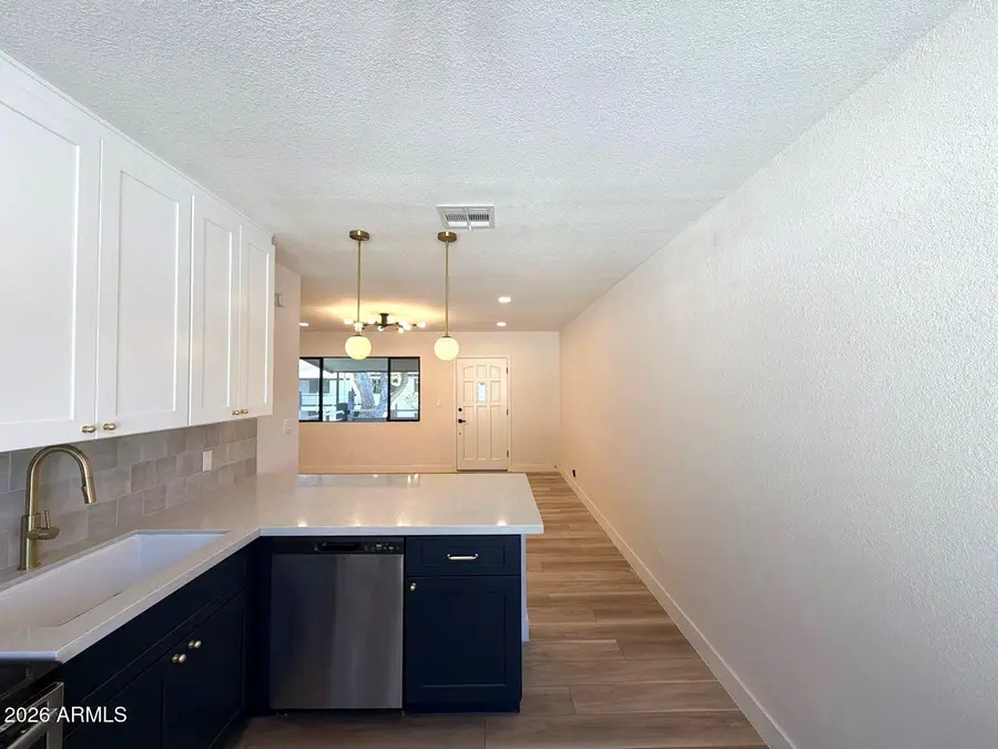 749 E Montebello Avenue #223, Phoenix, AZ 85014 - #3