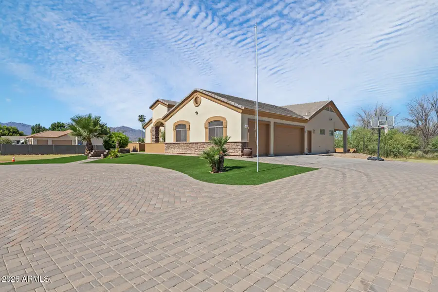 5618 S 100th Avenue, Tolleson, AZ 85353 - #2