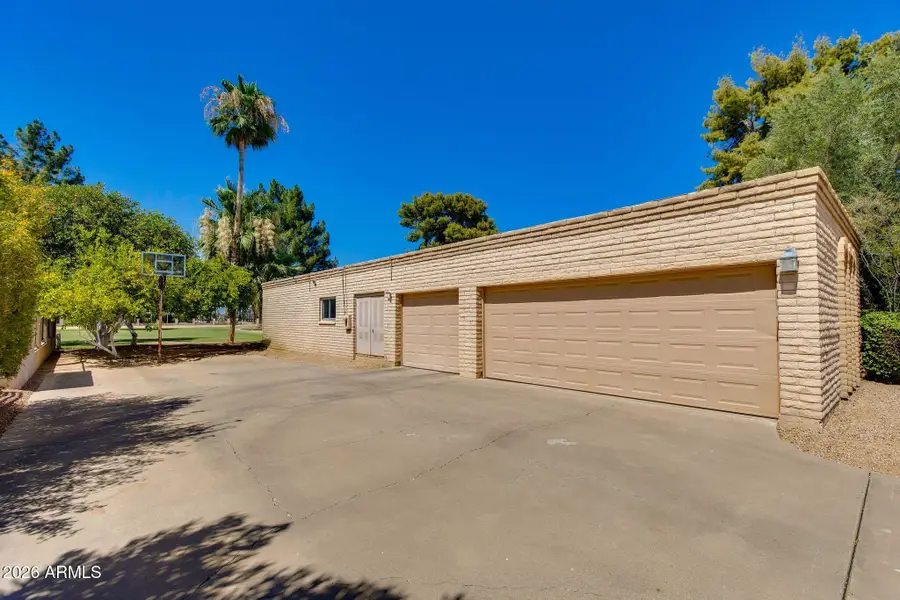 512 W Moon Valley Drive, Phoenix, AZ 85023 - #2