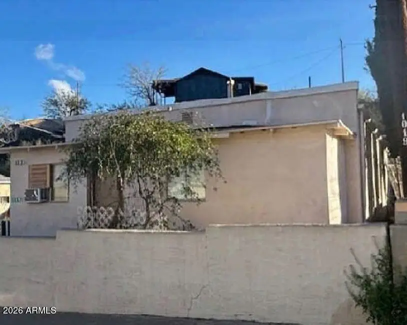 189 S Adonis Avenue, Miami, AZ 85539 - #2