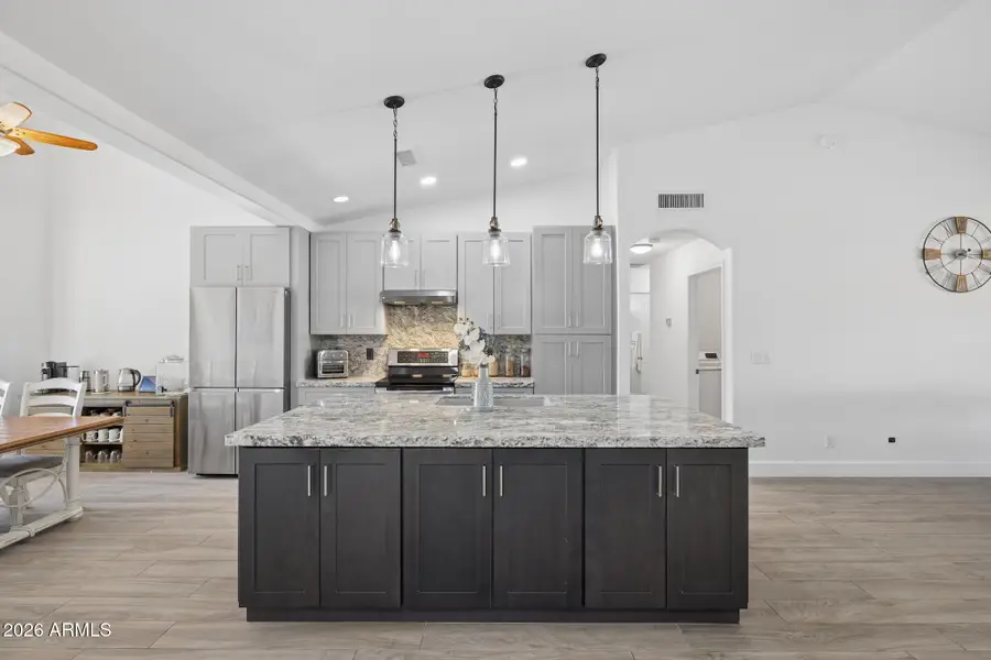 907 N Mountain Road, Mesa, AZ 85207 - #2
