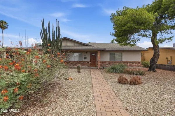 2302 E Waltann Lane, Phoenix, AZ 85022