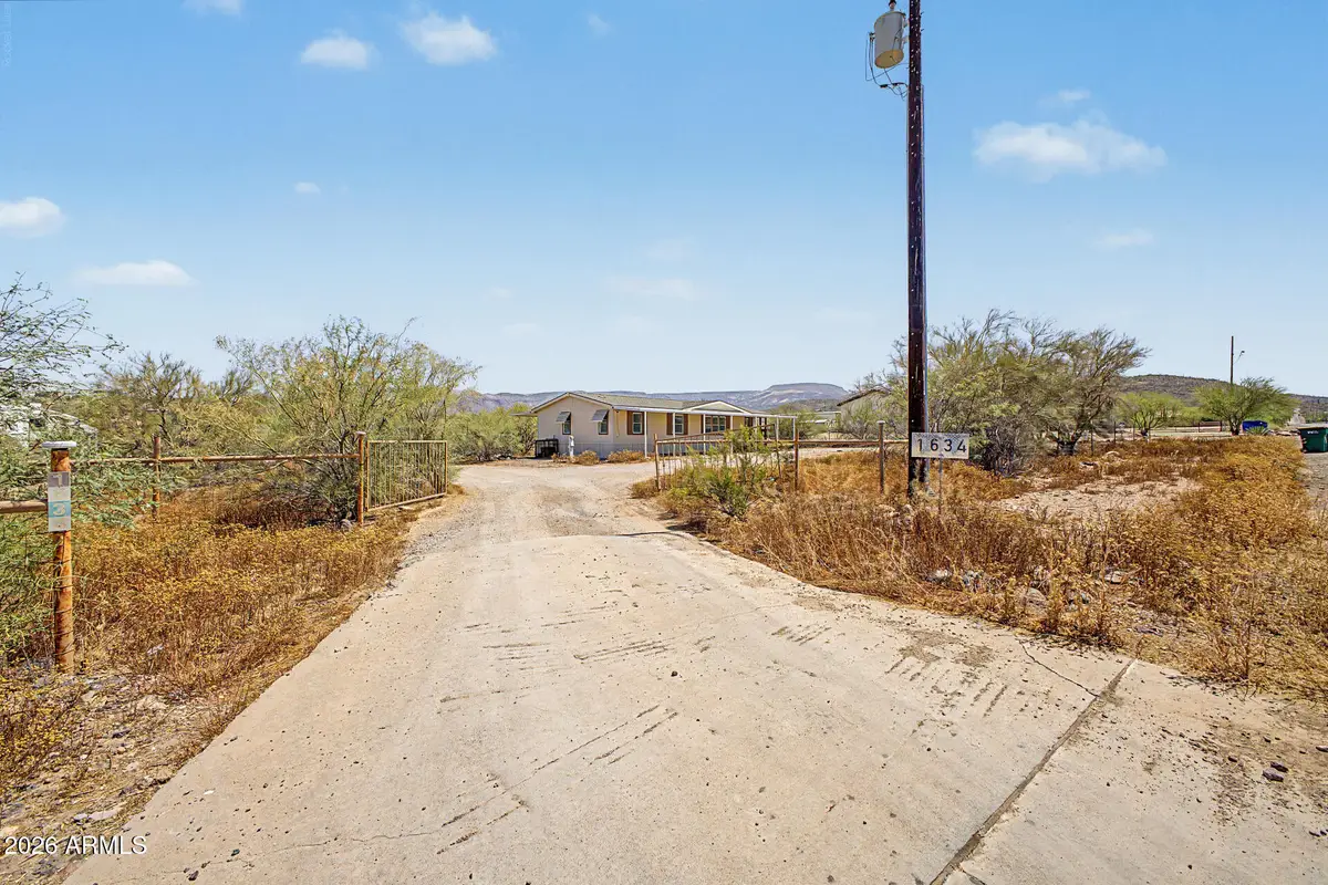 1628 E Circle Mountain Road, New River, AZ 85087 - #1