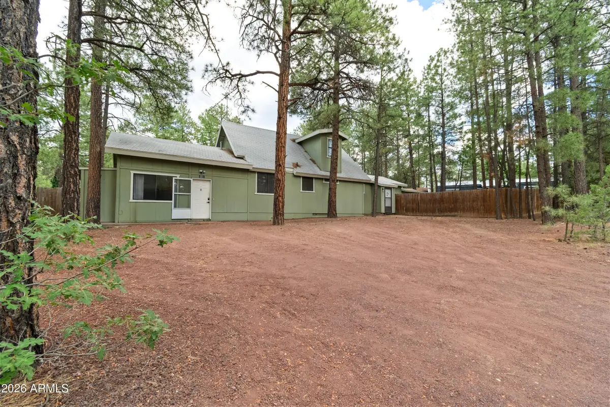 661 N 30th Avenue, Show Low, AZ 85901 - #1