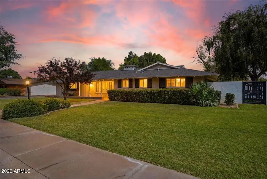 216 E Glenn Drive, Phoenix, AZ 85020 - #2