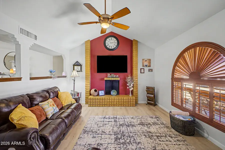 4555 W Echo Lane, Glendale, AZ 85302 - #2