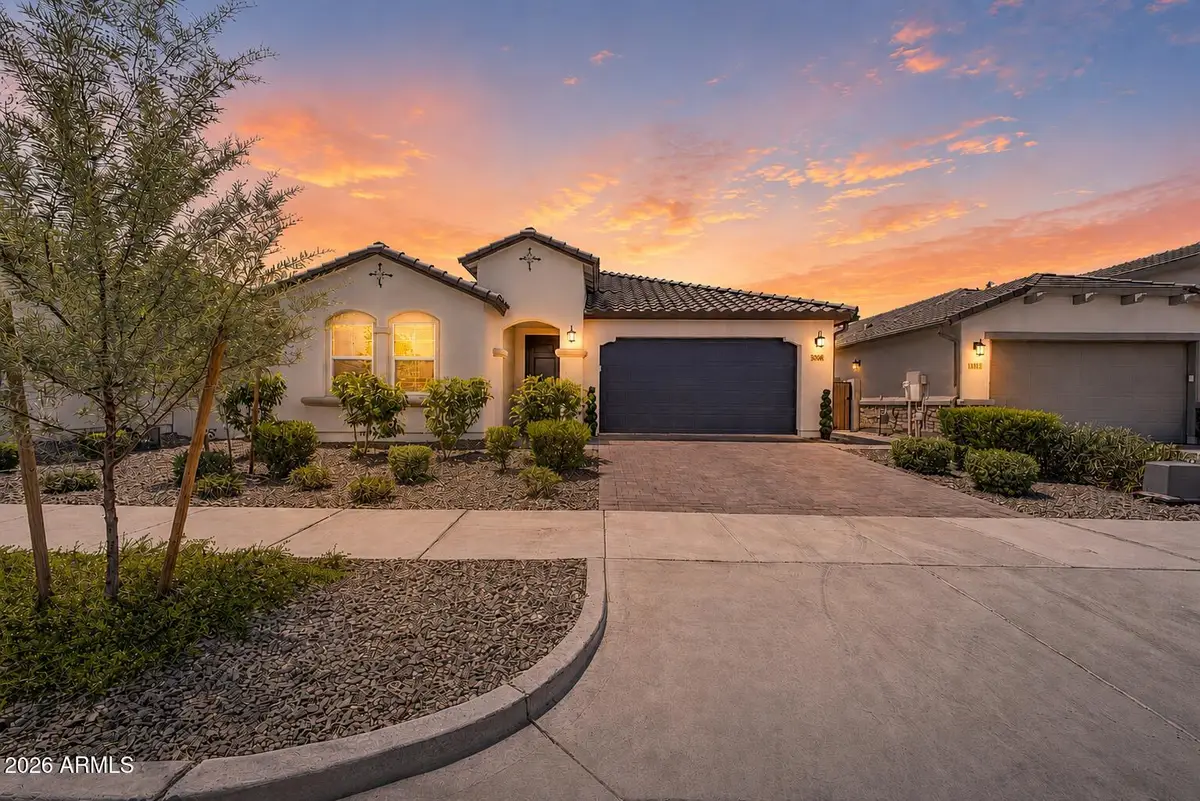 1505 W J Waltz Way, Apache Junction, AZ 85120 - #1