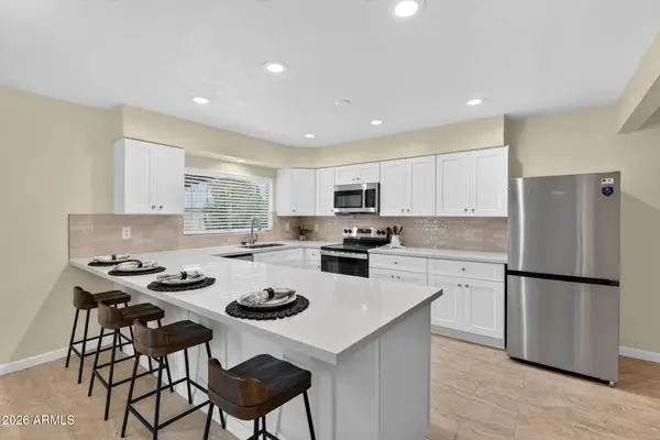 2214 S Cottonwood Drive, Tempe, AZ 85282