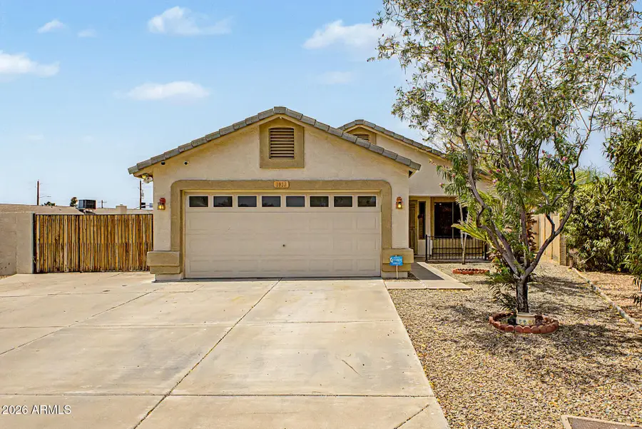 5853 W Seldon Lane, Glendale, AZ 85302 - #2