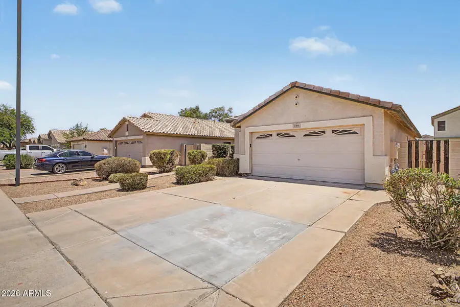 685 E Cantebria Drive, Gilbert, AZ 85296 - #3