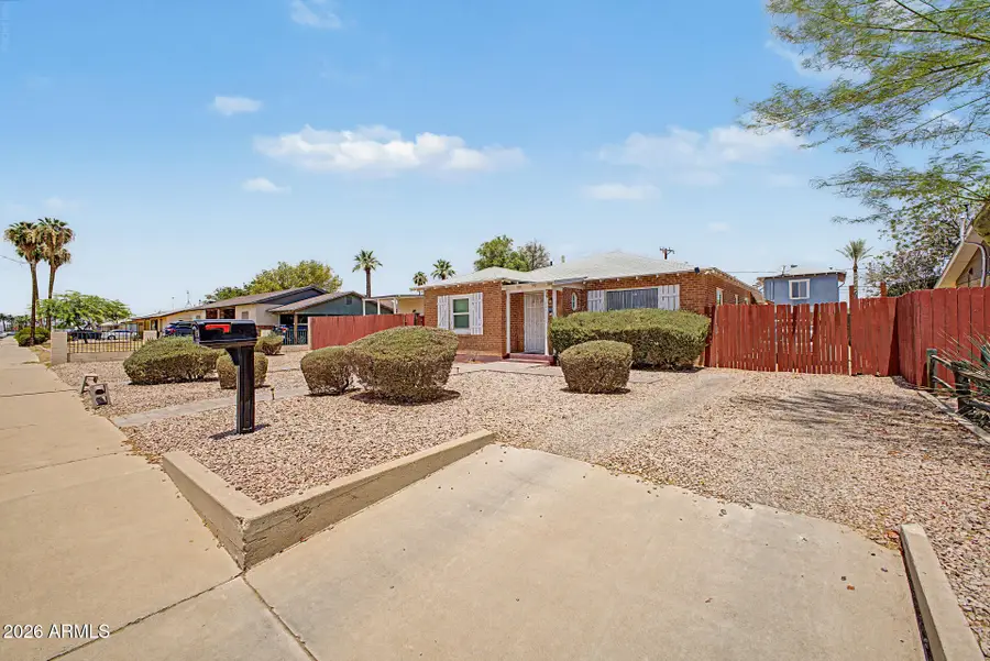 326 W Pinkley Avenue, Coolidge, AZ 85128 - #3