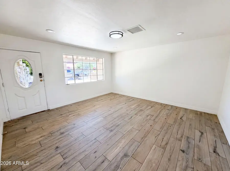 4505 W Clarendon Avenue, Phoenix, AZ 85031 - #3
