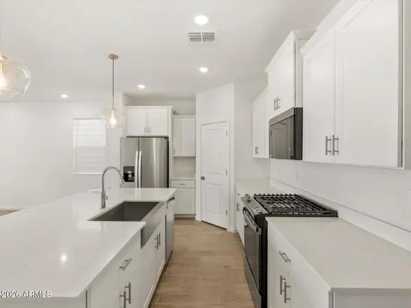 2412 E Enantio Road, San Tan Valley, AZ 85143