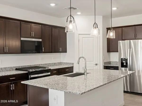 2424 E Enantio Road, San Tan Valley, AZ 85143