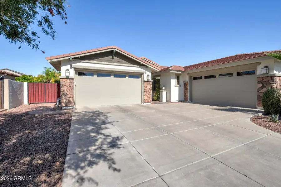 3380 S Holguin Way, Chandler, AZ 85248 - #2